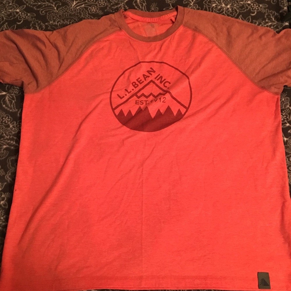 LL BEAN tee